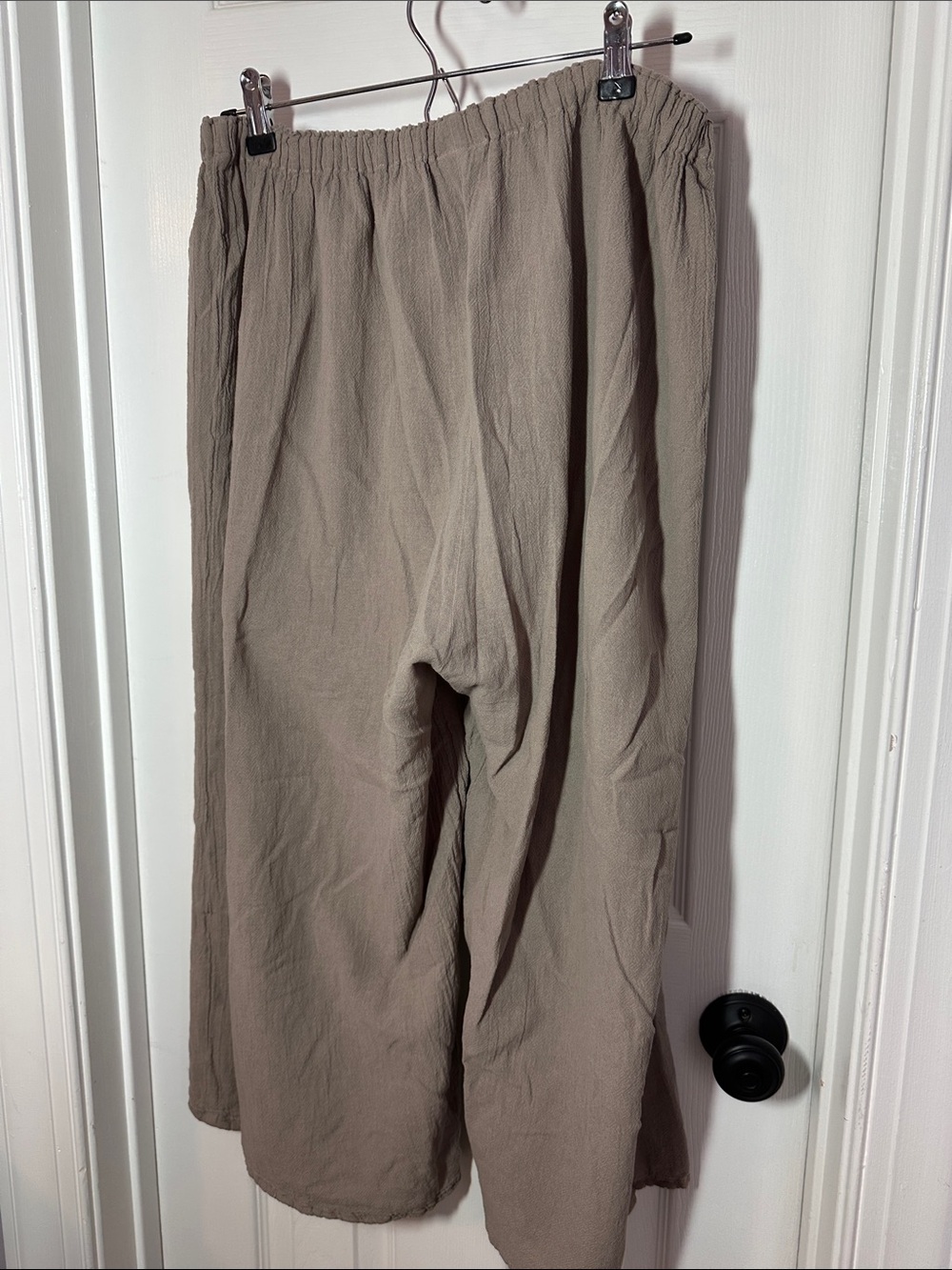 Oh My Gauze! Cropped Wide-Leg Drawstring Hem Pants in Taupe Size 3 (L/XL+) 0007 - Picture 5 of 6